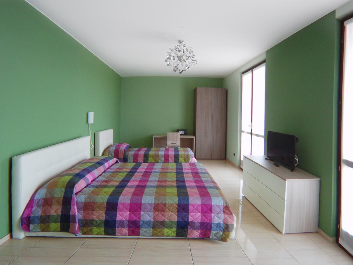 La Tarantola Bed & Breakfast Vermezzo Bagian luar foto