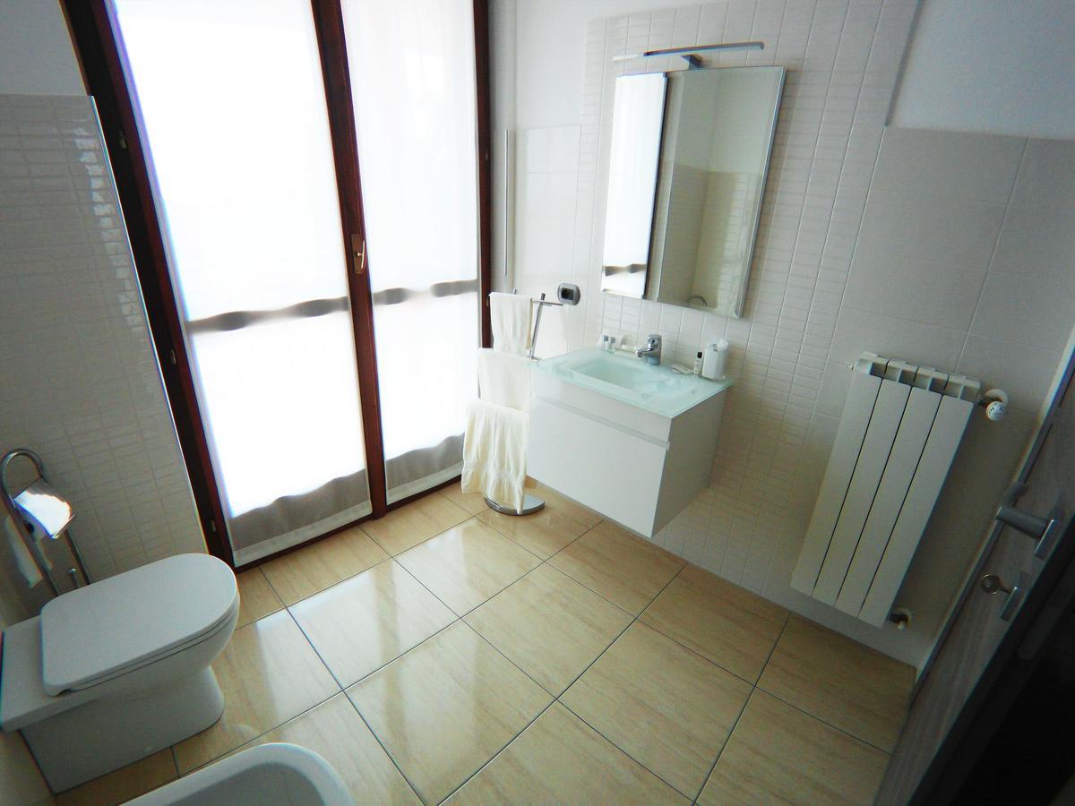 La Tarantola Bed & Breakfast Vermezzo Bagian luar foto