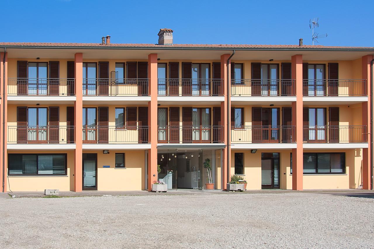 La Tarantola Bed & Breakfast Vermezzo Bagian luar foto
